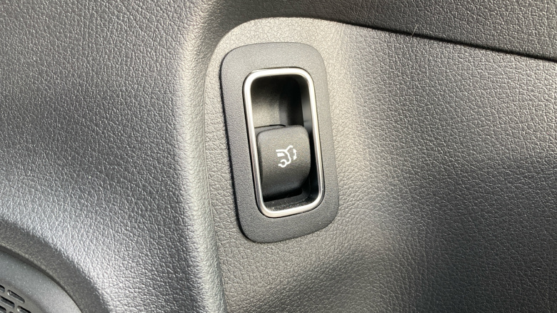 Mercedes-Benz CLA 180 AMG Line Executive 5dr Tip Auto Petrol Estate